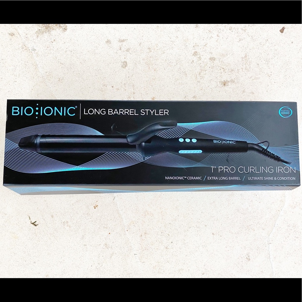 Bioionic 1 1/2” long barrel pro curling iron